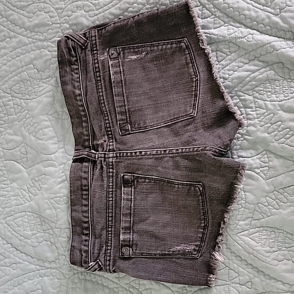 Rvca shorts - Picture 4 of 4